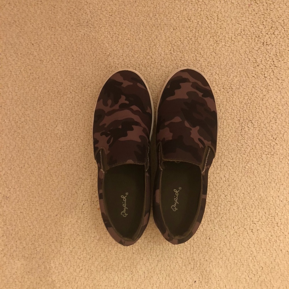 Camo platform slides!